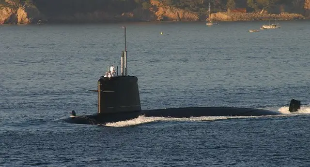 Brazil may obtain a transfer of software technology for the nuclear submarine that it is planning to build in partnership with France. This statement comes from the director of Serviço Federal de Dados Processamento (Serpro), Marcos Mazoni. This technology transfer is not covered by the agreements already signed, but according to Mazoni, the discussions are heading in the right direction and Brazil should have access to source code that control equipments. "It is certain that Brazil will obtain the transfer."