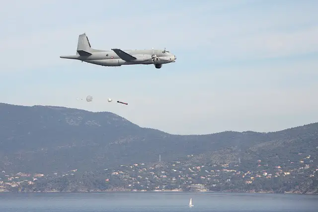 The French Navy released a picture showing one of its ATL2 (Breguet/Dassault Atlantique 2) Maritime Patrol Aircraft (MPA) launching a MU90 torpedo. The MPA belongs to the Flotille 21F based in Lann-Bihoué (Britanny) and the trial was conducted at the French procurement agency (DGA) maritime test field in the Mediterranean Sea. The first even MU90 torpedo launch from an ATL2 took place in April 2011.