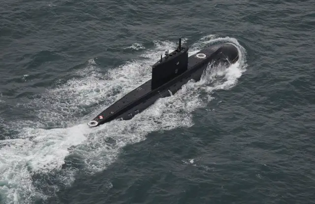 The Belgian Navy announced that the latest addition to its fleet, Offshore Patrol Vessel (OPV) Pollux (P902) escorted and monitored a Russian Navy submarine and a Silva class tug boat while they were transiting in Belgium's exclusive economic zone (EEZ). According to the Belgian Navy, this was the first operational military mission for the new OPV.