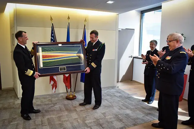 On June 24th, the French Navy (Marine Nationale) chief of staff, Admiral Bernard Rogel, welcomed his US Navy counterpart, the Chief of Naval Operations (CNO) Admiral John Richardson in Paris. This visit was an opportunity to highlight the excellent cooperation between the two navies who are conducting joint operations on every seas of the world with an unprecedented level of interoperability.