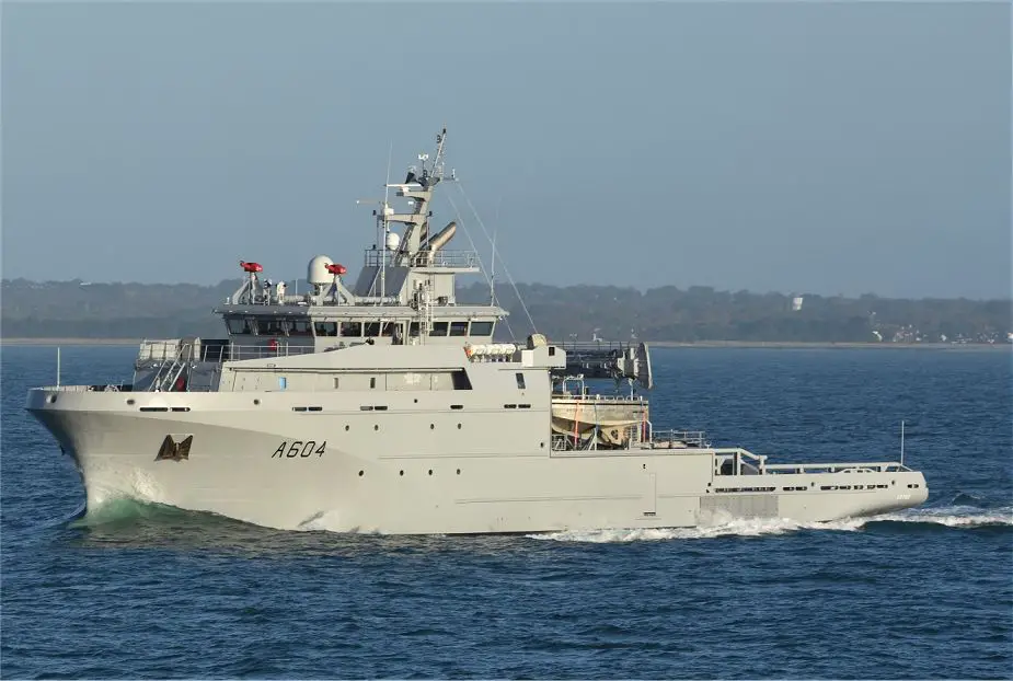 Seine BSAM naval support and metropolitan support ship was commissioned with the French Navy 925 001