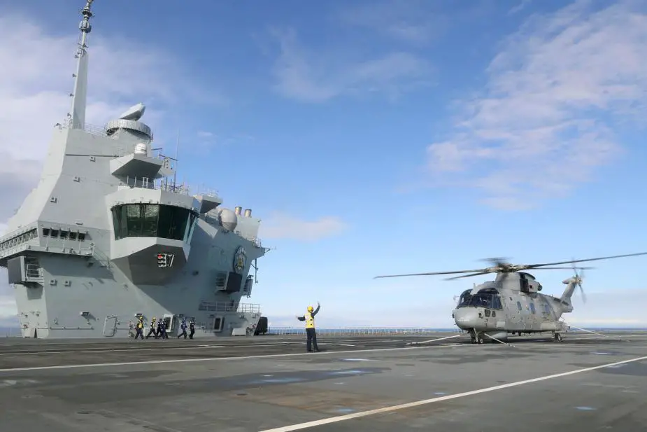 First Merlin Mk2 helicopter lands on HMD Prince of Wales aircraft carrier 925 001