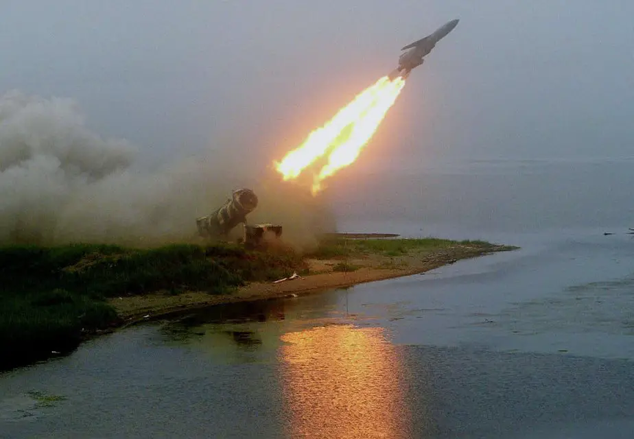 Russian Navy to be first to field hypersonic cruise missiles on submarines 925 001