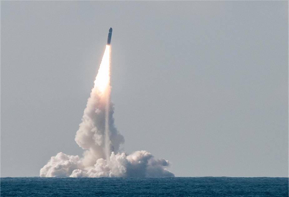 French Navy conducts test fire of M51 ballistic missile from Le Temeraire SSBN ballistic missile submarine 925 001