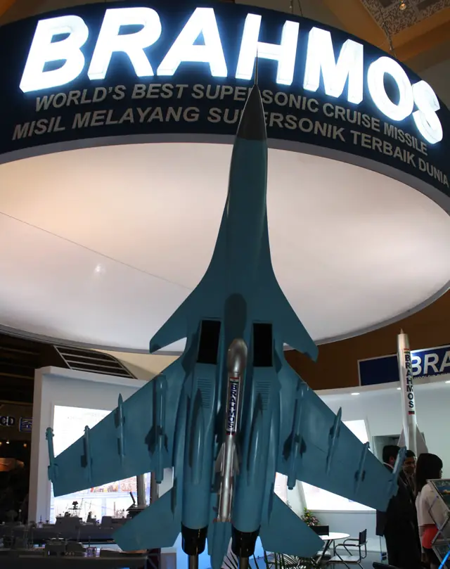 Brahmos Aerospace gave Navy Recognition an update on the status of Brahmos Mini during INDODEFENCE 2012, the Tri-service defence exhibition currently being held in Jakarta. While the mini version will be significantly reduced in size, the Indian-Russian joint venture is focusing on retaining the same speed, range and overall performance as the original, larger missile.