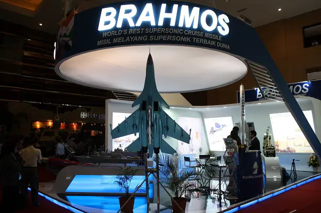 Brahmos Aerospace gave Navy Recognition an update on the status of Brahmos Mini during INDODEFENCE 2012, the Tri-service defence exhibition currently being held in Jakarta. While the mini version will be significantly reduced in size, the Indian-Russian joint venture is focusing on retaining the same speed, range and overall performance as the original, larger missile.