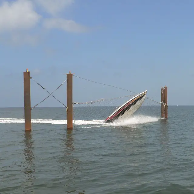Swiss company Geobrugg AG will present its FOXX floating boat barrier at the fourth Doha International Maritime Defence Exhibition and Conference (DIMDEX 2014). The Geobrugg FOXX floating boat barrier will contribute to eliminate some of the waterside security gaps by closing the waterside access or setting up a temporary restricted area. 