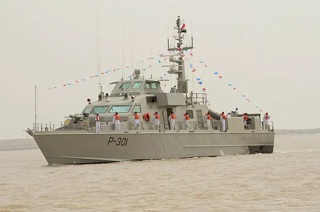 The Navy formally delivered the sixth 35-meter patrol boat (P-305) built by Swiftships to the Iraqi navy at the Umm Qasr naval facility in Iraq Nov. 3, after the ship successfully completed reactivation in Bahrain, Oct. 23. .
