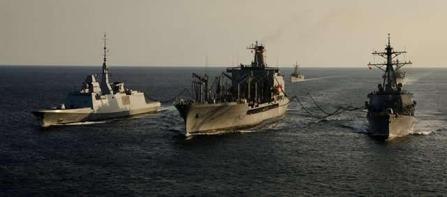 On April 3, 2013, off the U.S. coast, French Navy’s newest frigate FREMM Aquitaine conducted a Replenishment at Sea (RAS) alongside USNS John Lenthall (T-AO-189), a Henry J. Kaiser-class fleet replenishment oiler, and USS Stout (DDG-55) a Arleigh Burke-class guided missile destroyer.