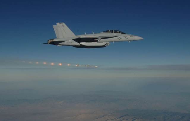 The F/A-18 and EA-18G Program Office (PMA-265) announced today a contract award to Boeing for 44 F/A-18 Super Hornet and EA-18G Growler aircraft over the next two years. “The F/A-18 and EA-18G program continues to thrive, and it is by far the predominant tactical force for naval aviation – both U.S. Navy and Marine Corps,” said Capt. Frank Morley, PMA-265 program manager.