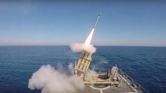 The Israeli Navy has taken the Iron Dome air defence system to the sea and recently completed a live test fire. The naval version of the system will be used to protect strategic assets at sea, such as oil/natural gas rigs. Israel’s hydrocarbons fields and drilling installations in the East Mediterranean Sea have increased the requirements for security.