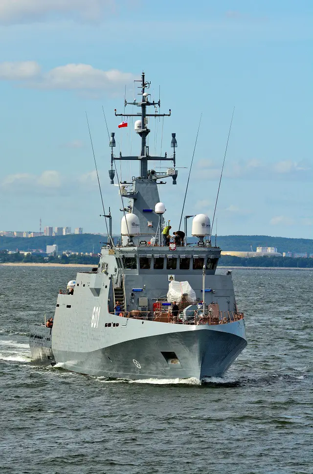 ORP Kormoran MCM vessel Polish Navy 4