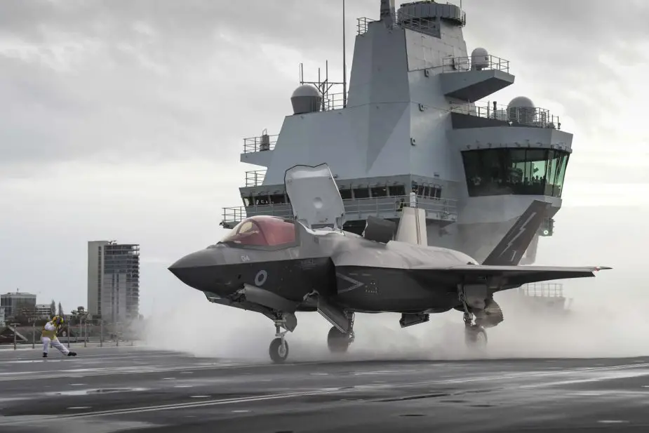 Royal Navy F 35 Takes Off from HMS Queen Elizabeth in Portsmouth Harbour 925 001