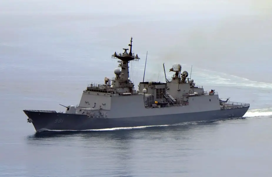 ROK Ministry of National Defense releases video footages of DDH II Class Destroyers 925 003