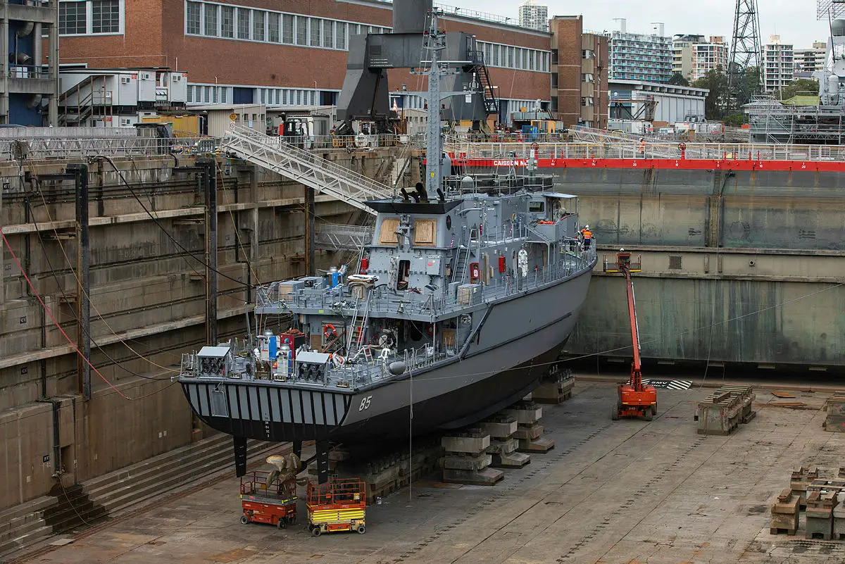 Royal Australian Navy Minehunter HMAS Gascoyne to be refitted for greater efficiency 925 002