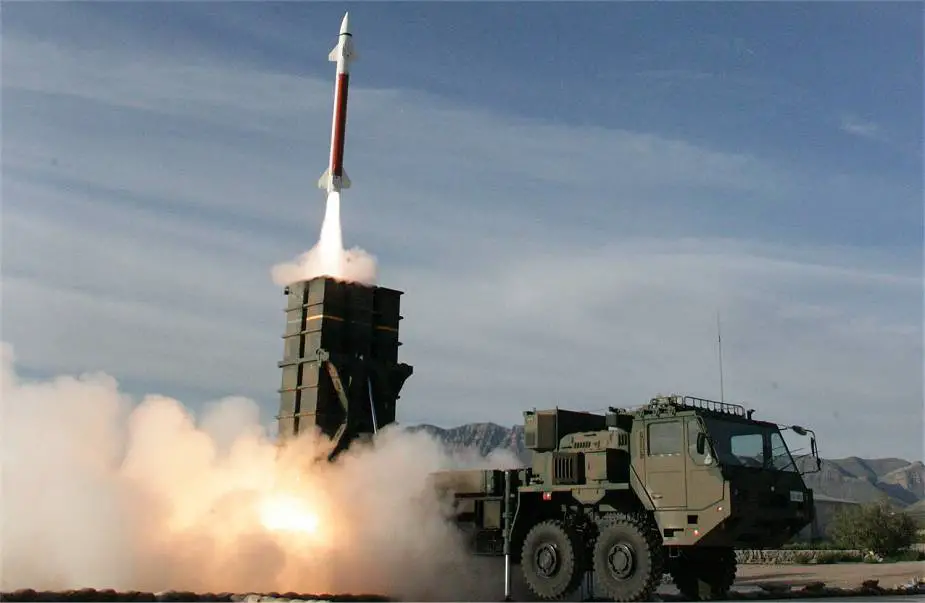 Japan_approves_a_plan_for_the_deployment_of_new_long-range_anti-ship_missiles_925_001.jpg