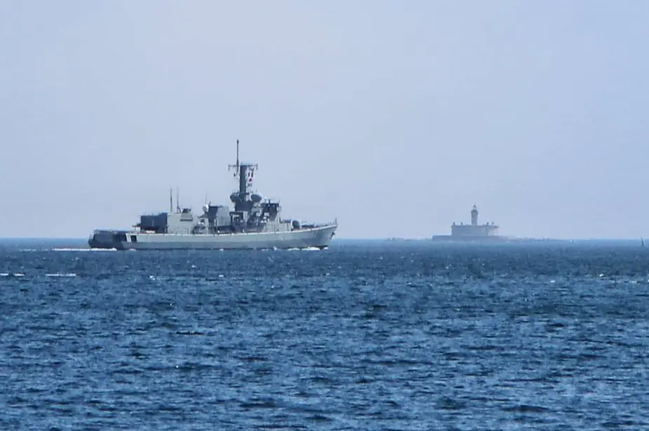Navy frigate heads to the Netherlands for modernization 925 002