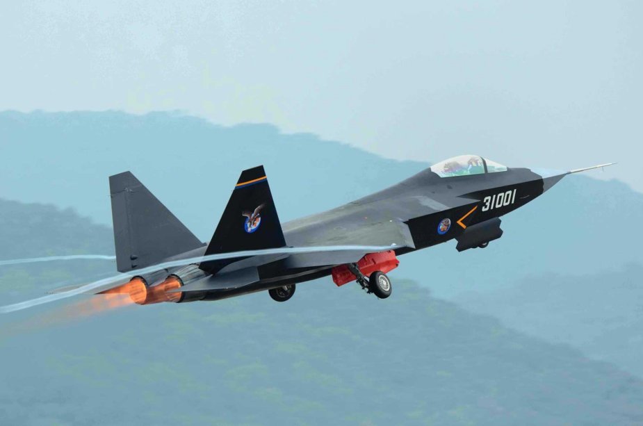 Chinese FC 31 Stealth Fighter to possibly enter service in the PLA Navy 925 001