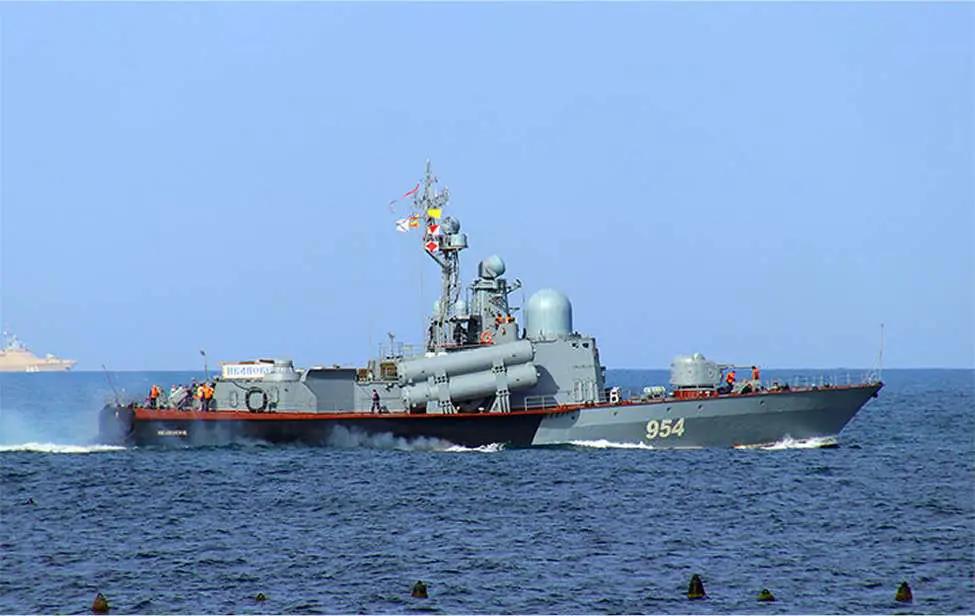 Destruction of Ivanovets a Russian corvette by Ukrainian drones in Black Sea 925 002